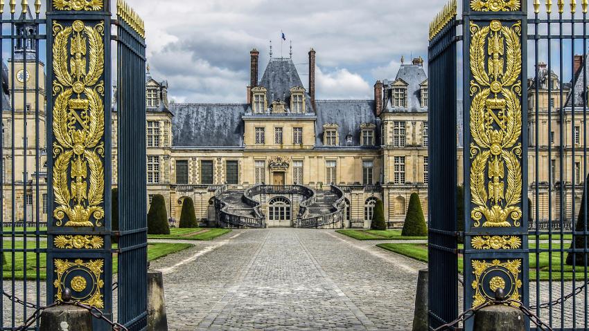 This building is indexed in the base Mérimée, a database of architectural heritage maintained by the French Ministry of Culture, under the reference PA00086975 .